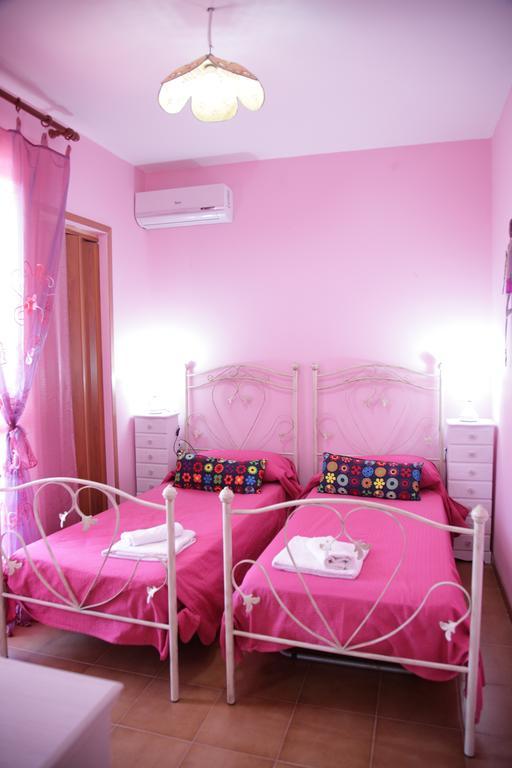 B&B Gi & Gio Càbras Εξωτερικό φωτογραφία