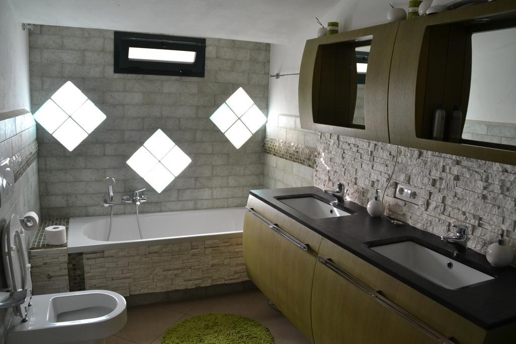 B&B Gi & Gio Càbras Εξωτερικό φωτογραφία